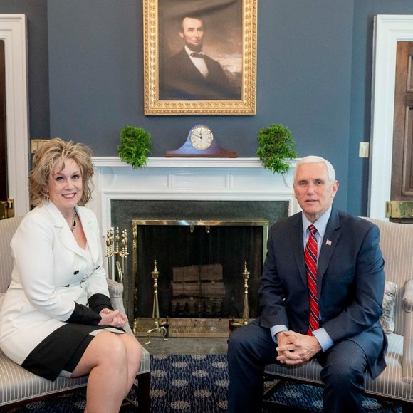 Meet your Posher, Leslie - Picture 6 of 9